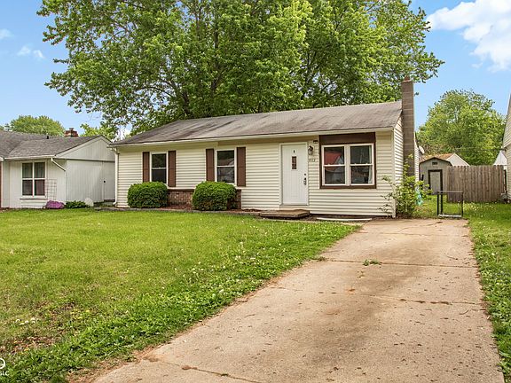 3rd image of 4113 Hillside Dr
