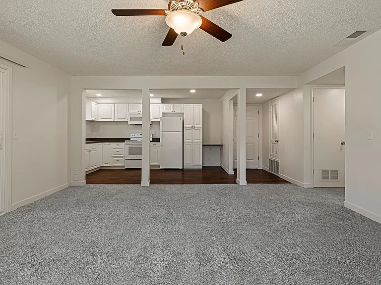 Train Station Apartments — Photo 49