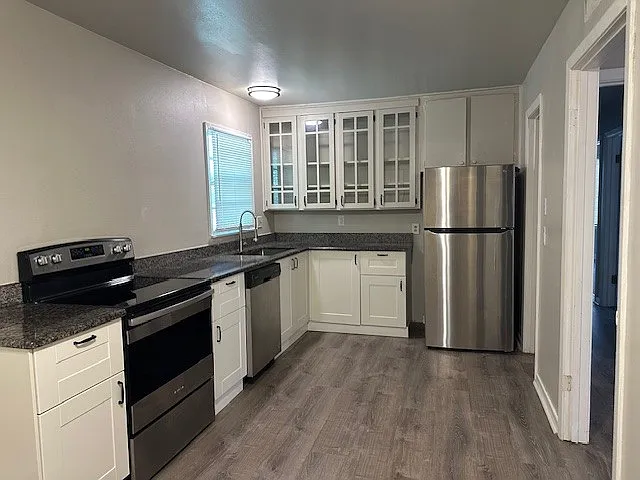 1109 Redbud St — Photo 5