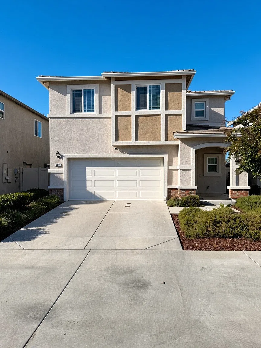 3 bed, 2.5 bath, 1404 sqft, $2,750 — Photo 1