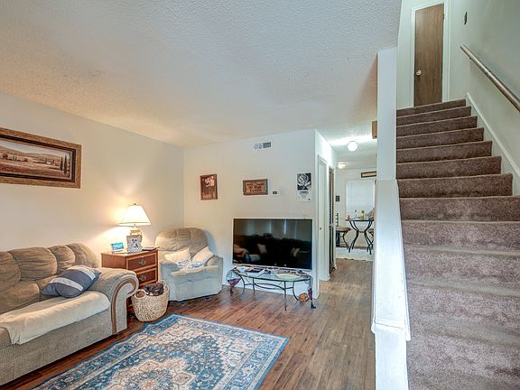 2nd image of 103 Magwood Dr