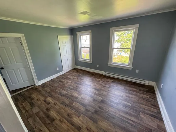 44 Congress St, Cohoes, NY 12047