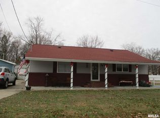 1026 Blakely St, Benton, IL 62812