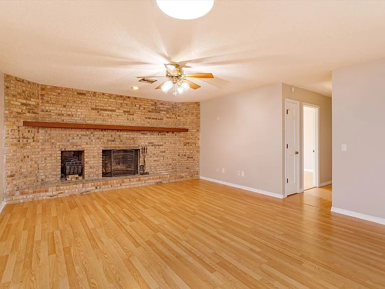 104 Rosemont Ct — Photo 13
