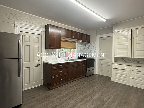 2nd image of 806 Douglas St NW #1