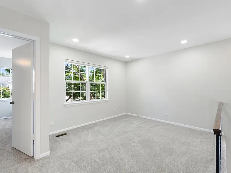 1500 Golfview Dr — Photo 11