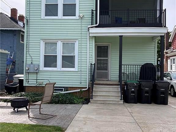 2nd image of 27 W Girard Blvd