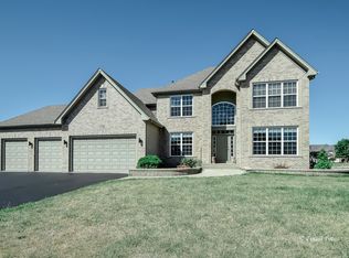 1748 Andover Ln, Crystal Lake, IL 60014