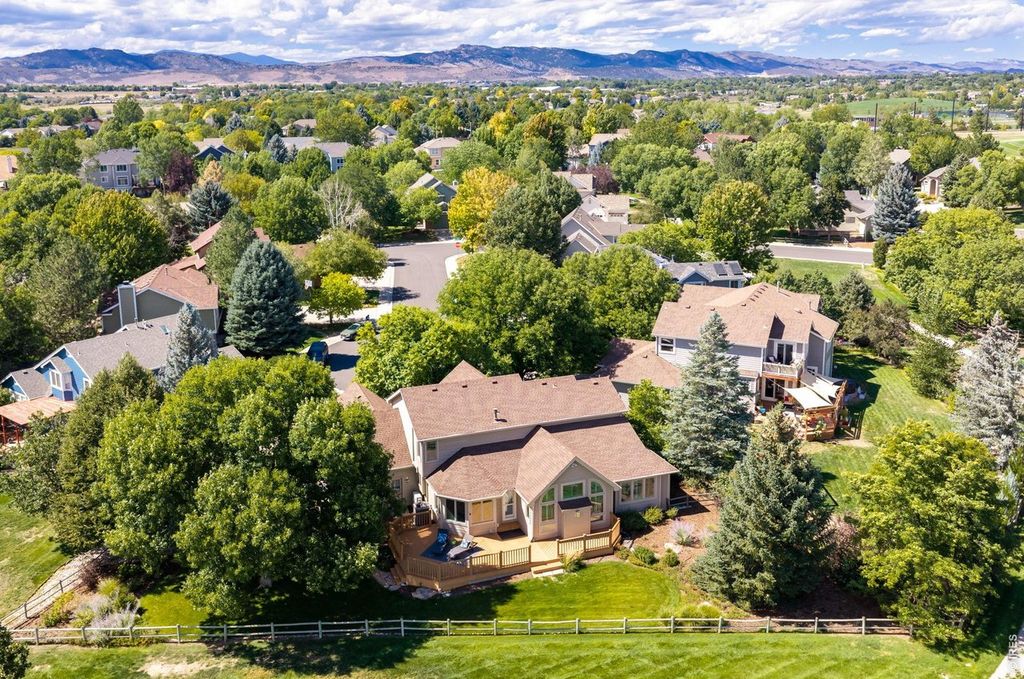 1218 Chickadee Ct