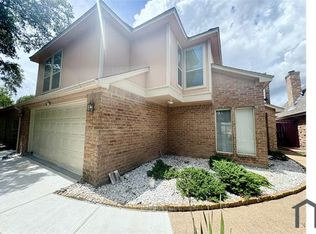 13846 Sheri Hollow Ln, Houston, TX 77082