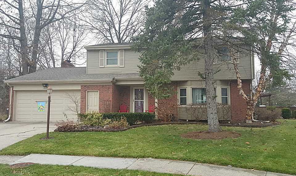 1st image of 636 Beverly Ct