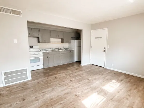 Grand Apartments, 3216 S Grand Ave APT 2, Joplin, MO 64804