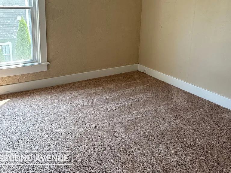 1111 Hayes Ave — Photo 6