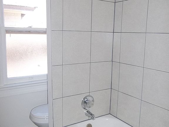Main Bath 2