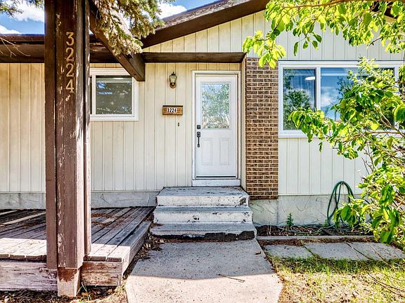 4th image of 3224 Rundlelawn Rd NE