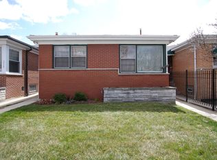 215 E 83rd St, Chicago, IL 60619