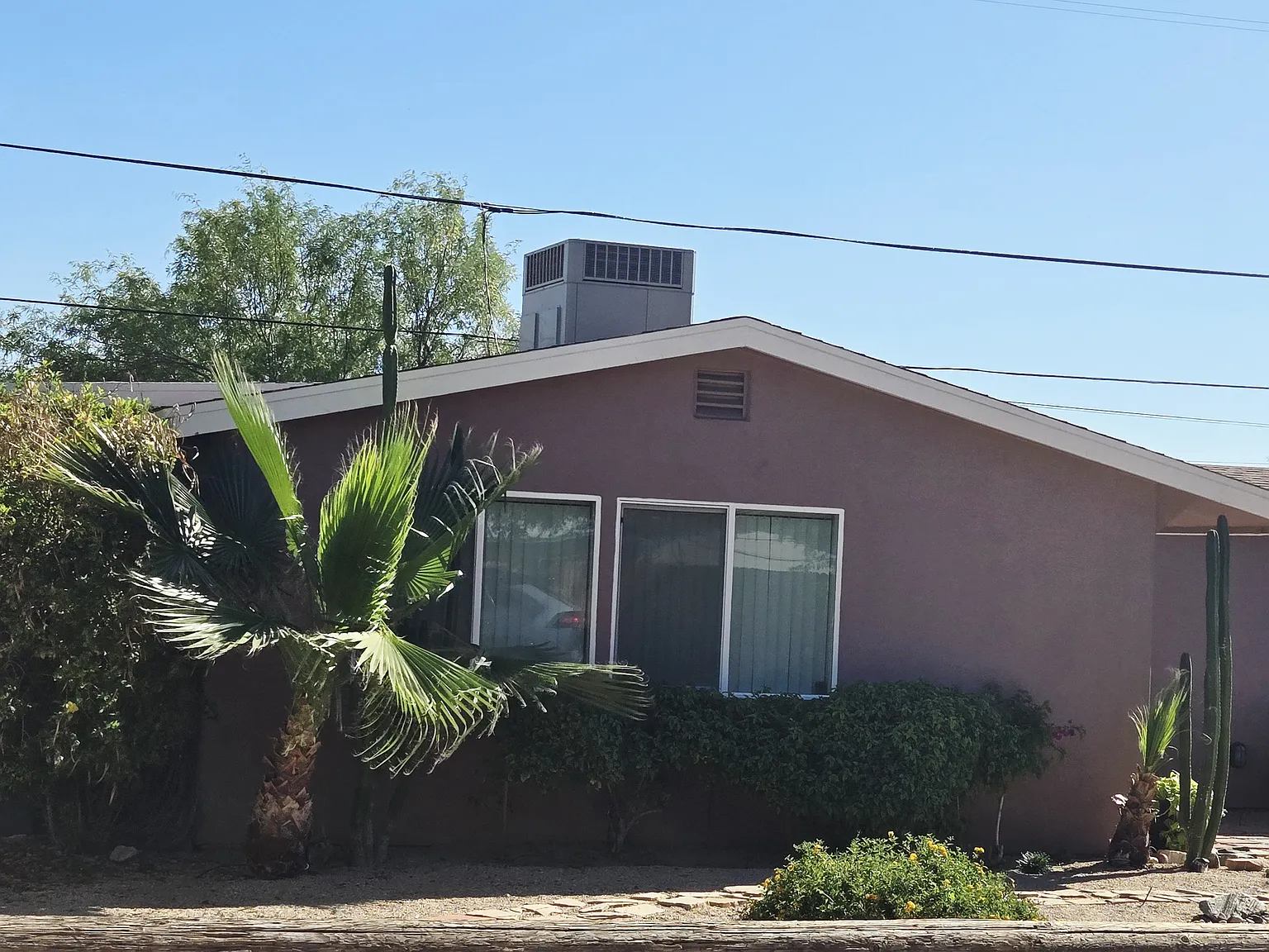 E Grovers Ave, Phoenix — Photo 1