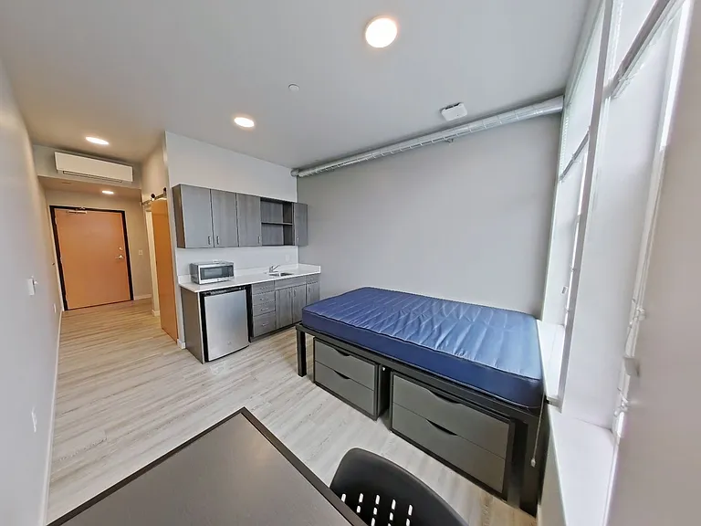 Ferry Street Flats - Modern Studios and Lofted units right by campus! — Photo 32