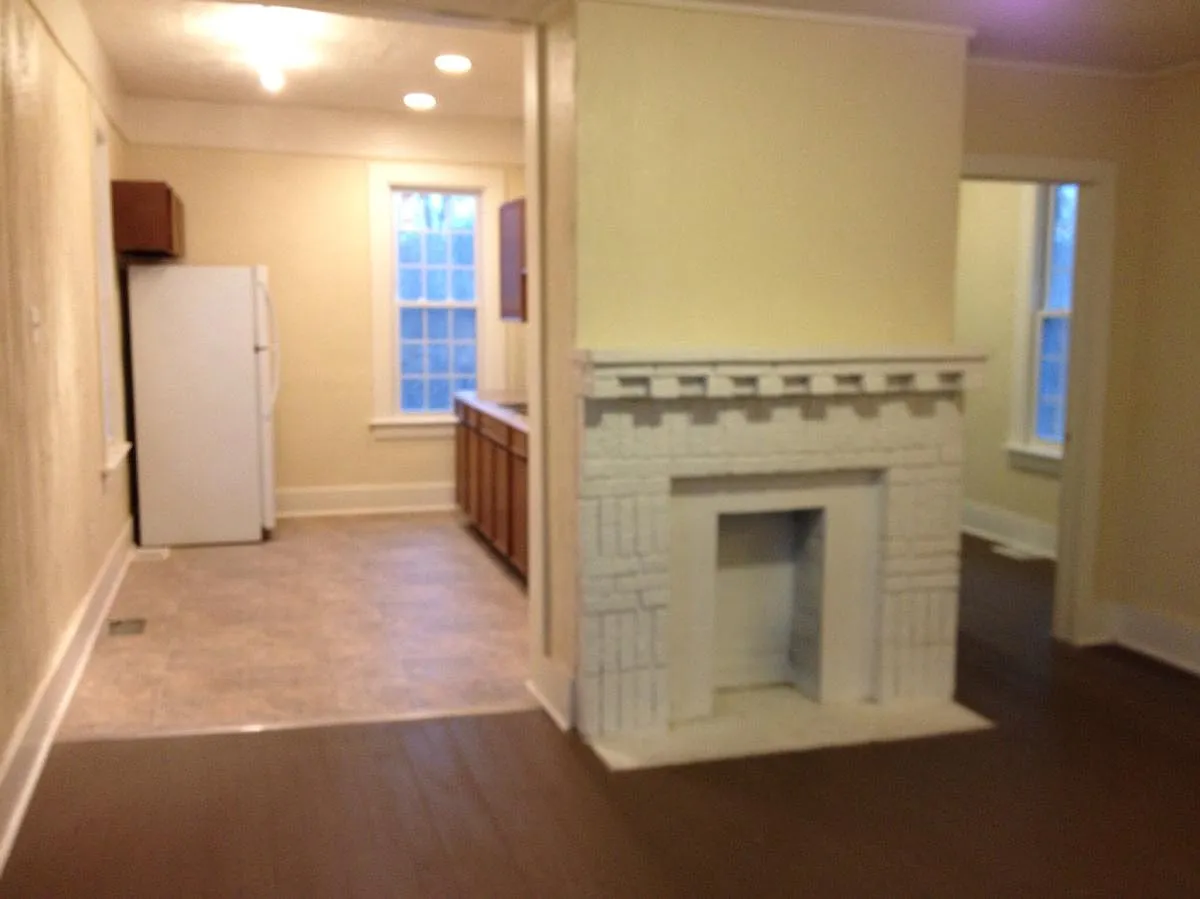 626 Locust Ave photo 1