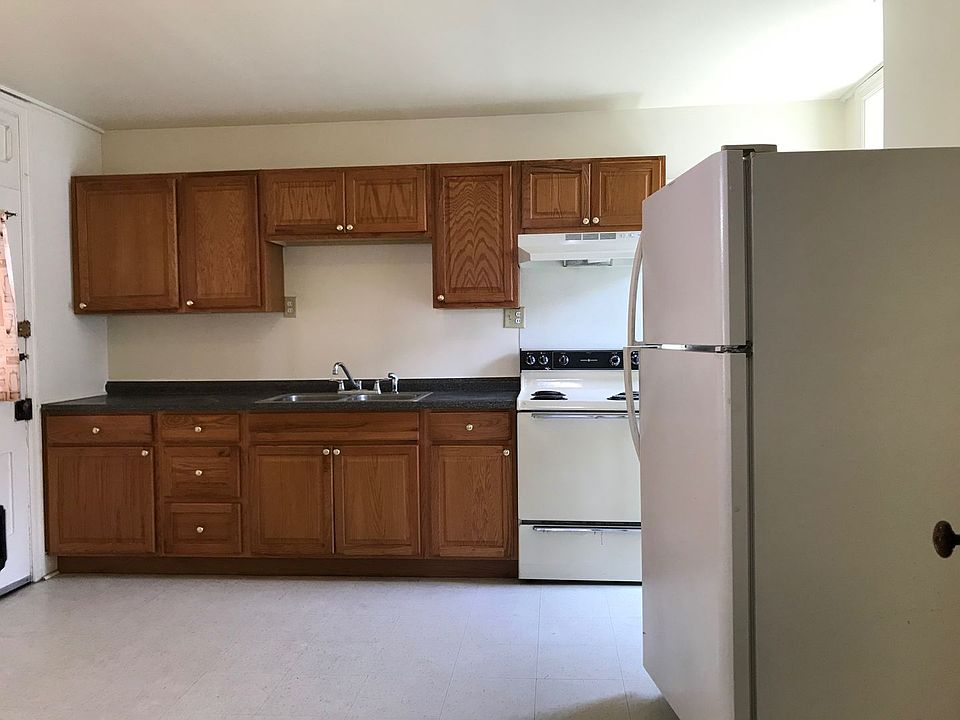 1st image of 33 S Penn St #2