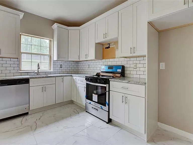 3151 Cypress Ct — Photo 9