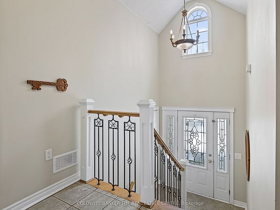 4th image of 1061 Elm Rd