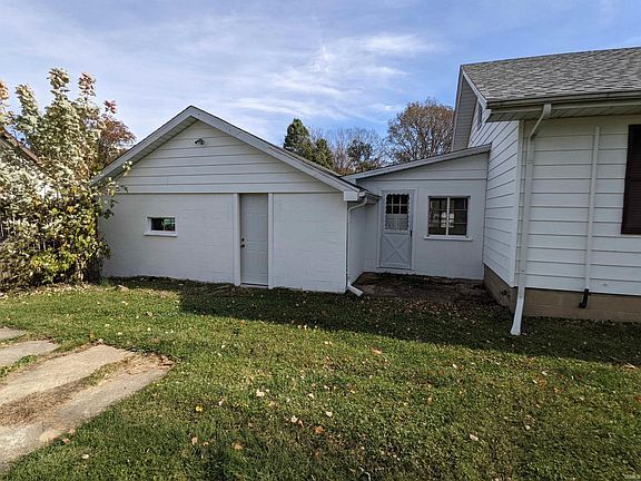 2nd image of 4080 E Highland Ave