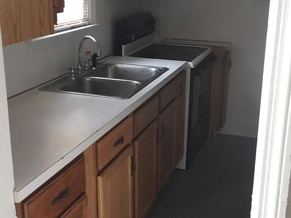 5th image of 47 N Cannon Dr