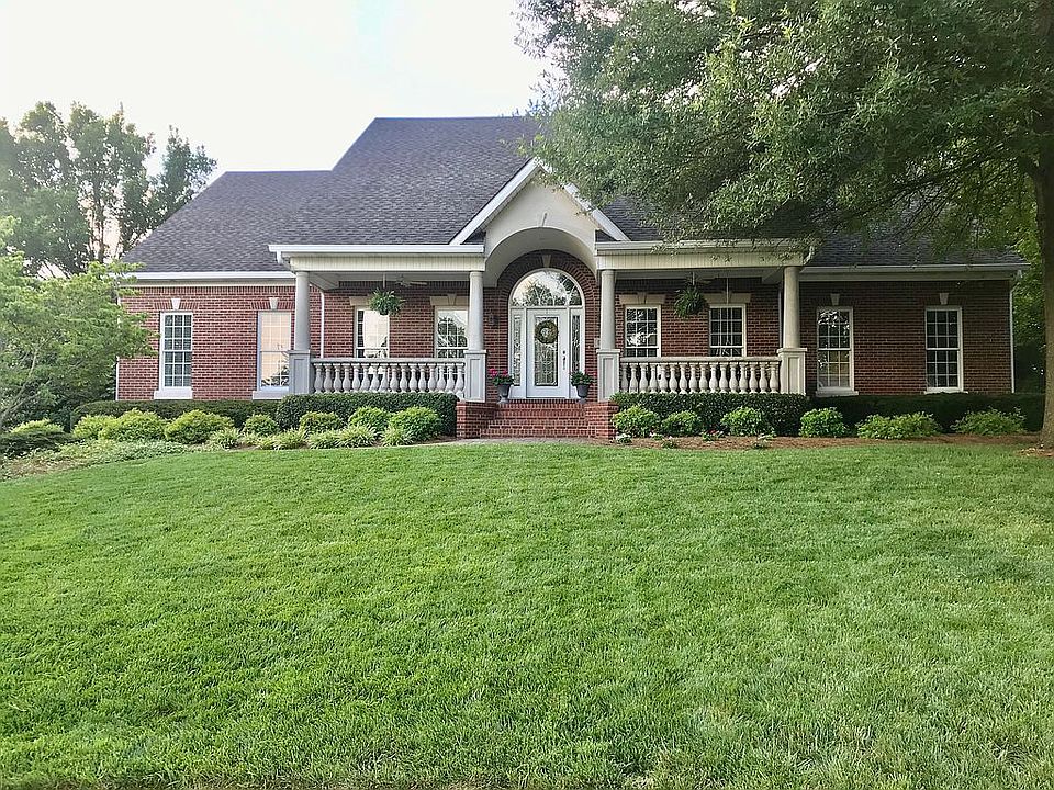 1st image of 925 Sandwedge Ct