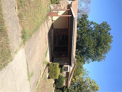 2nd image of 1009 Miranda Dr