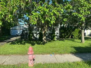 25845 Send St, Roseville, MI 48066