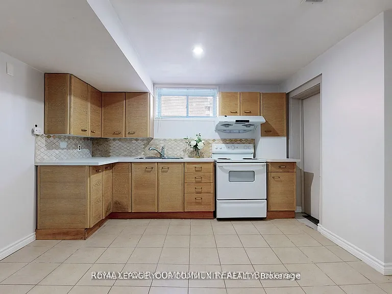 41 Shropshire Dr #BASEMENT — Photo 11