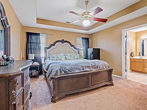 3rd image of 3267 Don Valley Dr