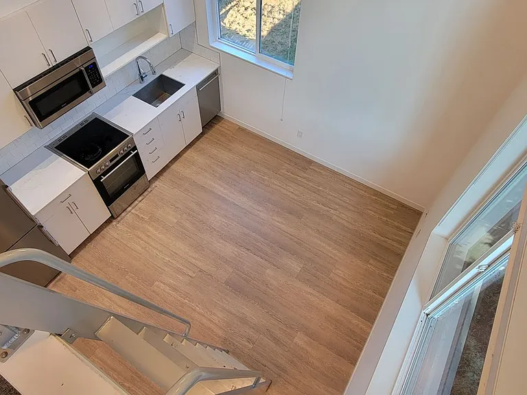 Maude Lofts — Photo 2