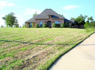 109 Don Ln, Pineville, LA 71360