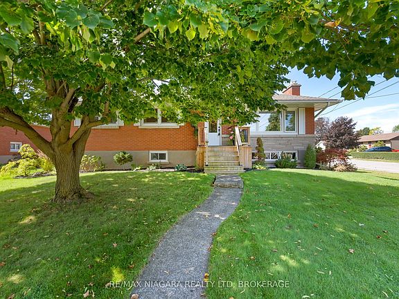 2nd image of 182 Rosemount Ave