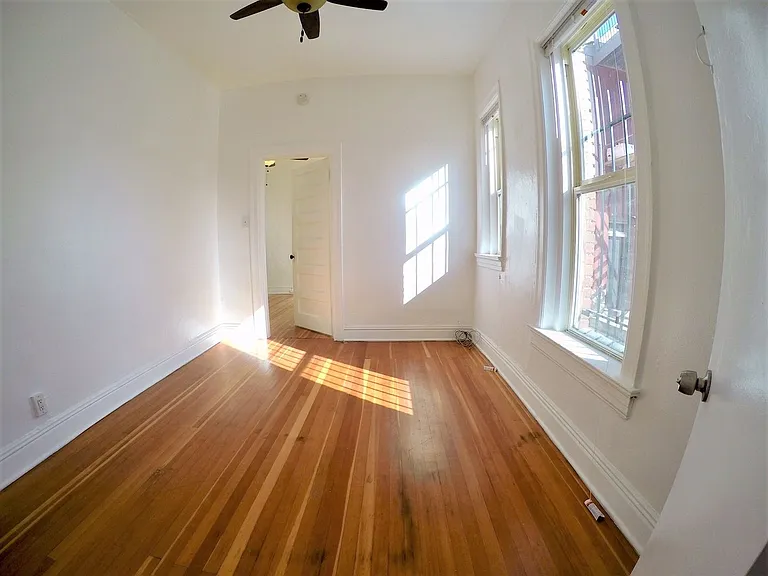 1311 N Downing St — Photo 17