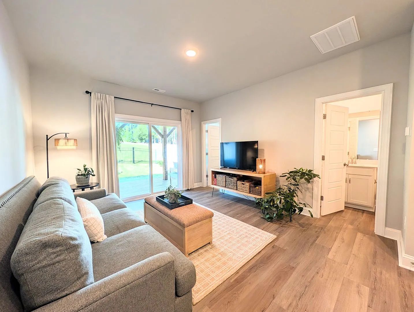 Stunning 4-Bedroom North Raleigh Townhome with Gourmet Kitchen & Flexible Living Spaces! — Photo 4