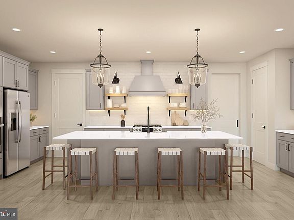 2nd image of 22376 Langford Ln