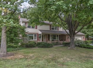 2010 Northbrook Dr, Lancaster, PA 17601