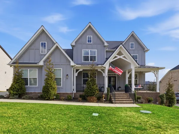 7033 Fiddlers Glen Dr, Arrington, TN 37014