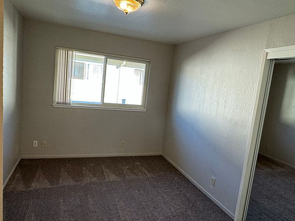 4th image of 2050 Latham St Unit 30