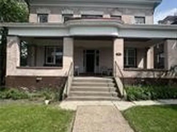 5807 Bartlett St, Pittsburgh, PA