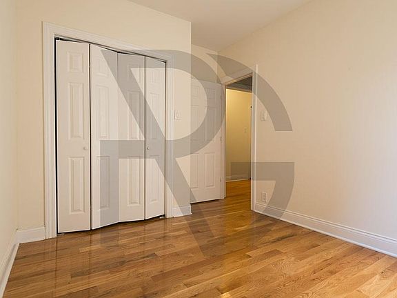 3rd image of 3823 N Fremont St #3829W3