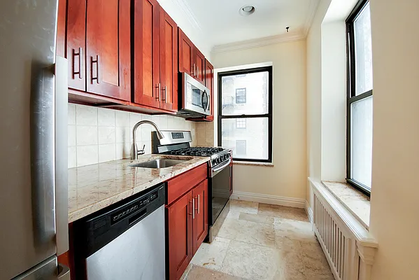 Rented by Warburg | media 19