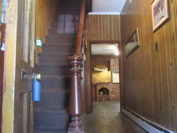 5th image of 52 Vliet St