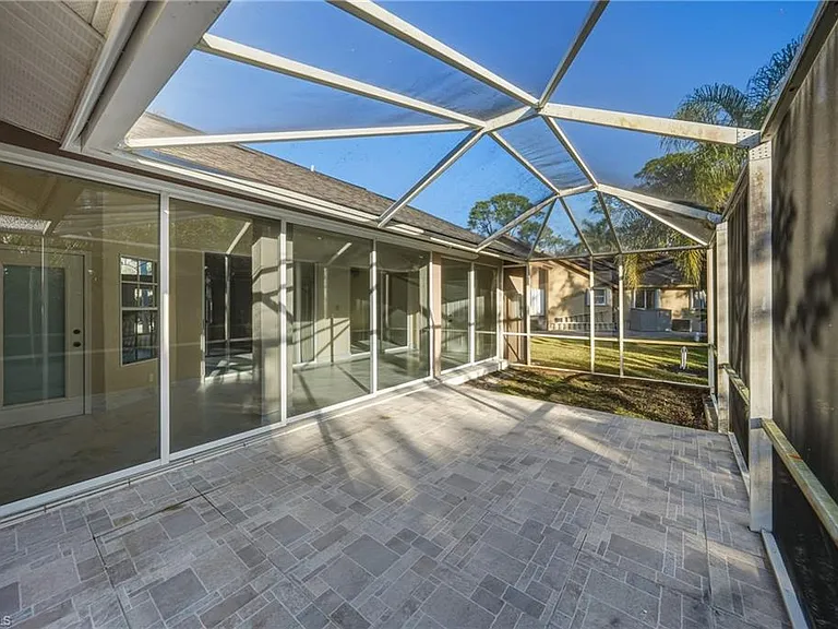 128 Heritage Way — Photo 40