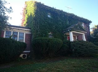 1 Parklawn Rd, West Roxbury, MA 02132