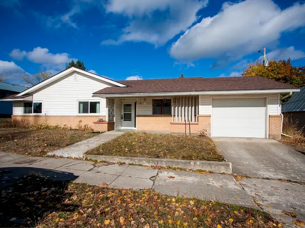 520 W 4th St, Newport, WA 99156