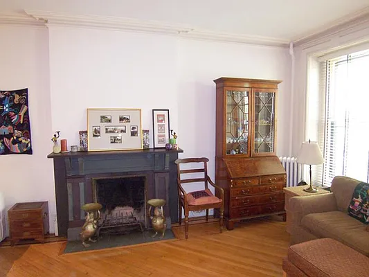 Sold by Sotheby's International Realty | media 9